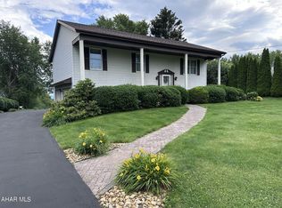 677 Manor Dr, Ebensburg, PA 15931