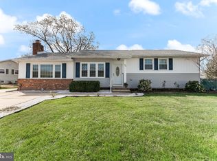 120 Pheasant Ln, Newark, DE 19713