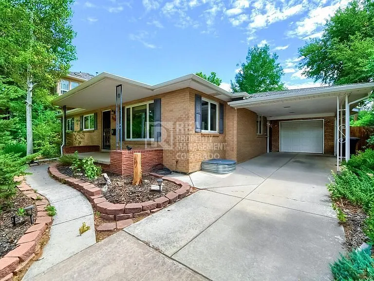 2580 S Carey Way — Photo 1