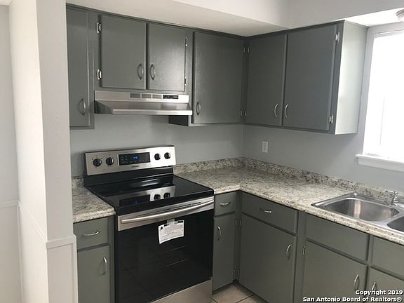 3rd image of 5634 Ponderosa Dr