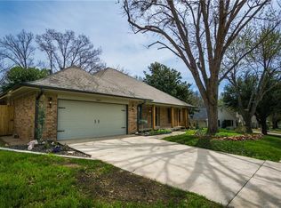 2605 Barry Switzer Ave, Norman, OK 73072