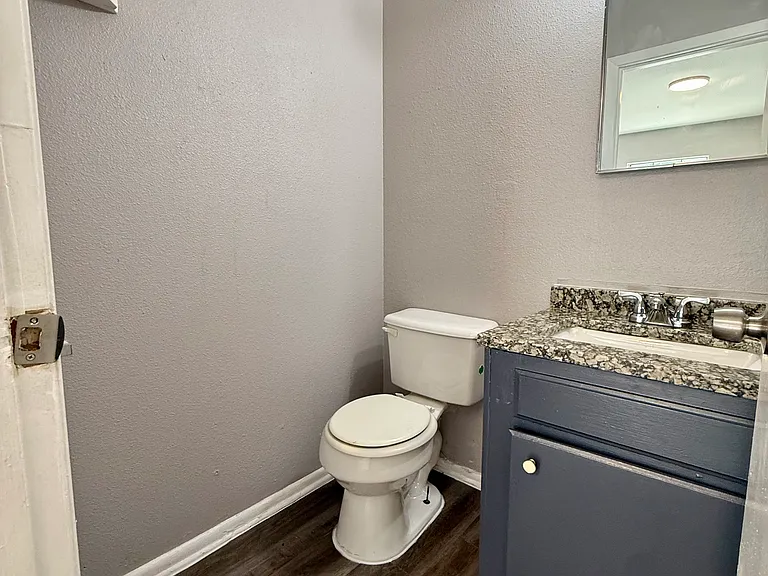 554 Park Village Dr — Photo 10