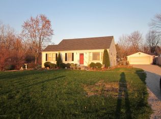 8608 Glaser Ln, Louisville, KY 40291