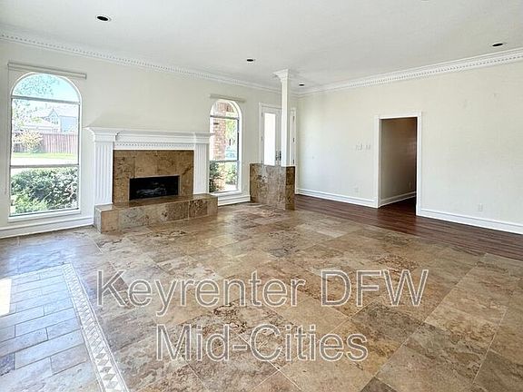 3rd image of 600 Brushwood Dr