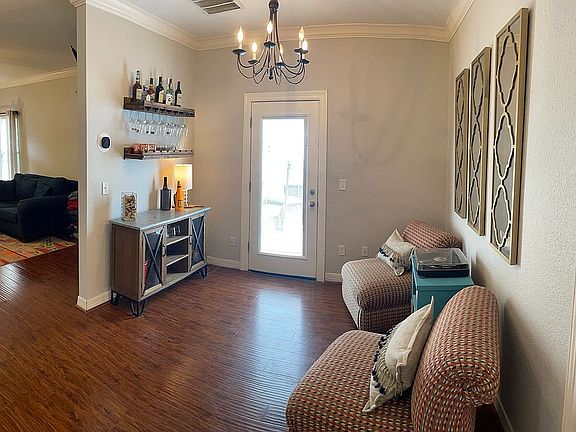 4th image of 3539 W Belmont Cir