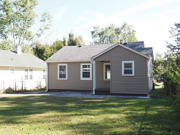 3rd image of 3909 Alma Ave