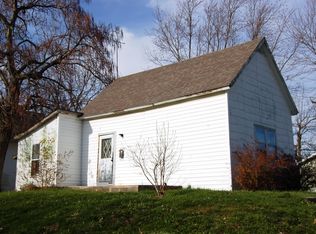 658 S 2nd St, Frankfort, IN 46041