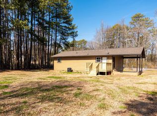 208 Yardley Ln, Tunnel Hill, GA 30755