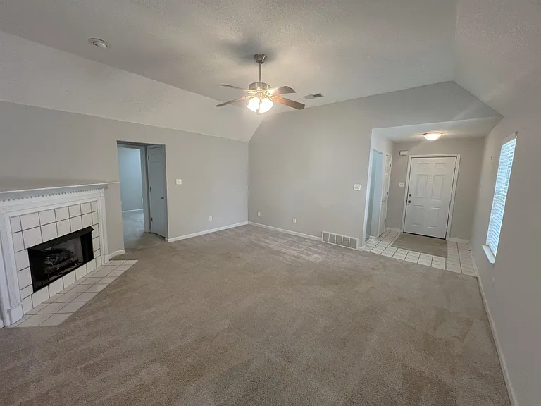 1168 Clear Creek Rd — Photo 3
