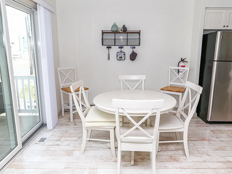 618 Bayshore Ave — Photo 24