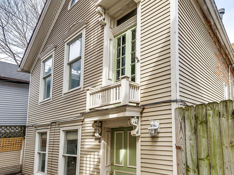 1st image of 236 W Willow St #Ch