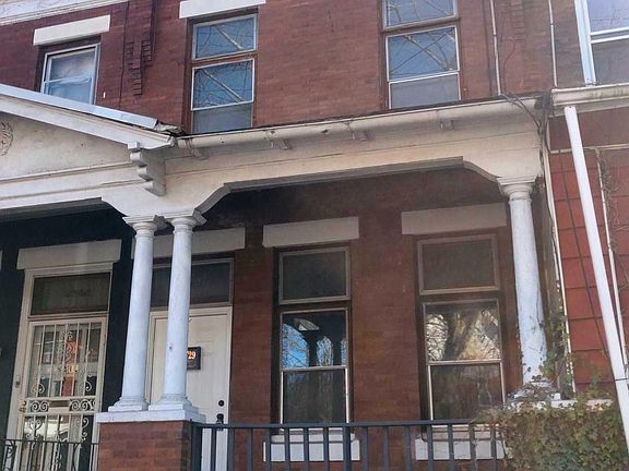3rd image of 3729 N Park Ave