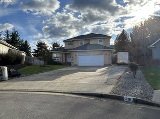 206 Cypress Ct, Winchester, OR 97495