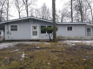 2397 Park Dr, Hillsdale, MI 49242