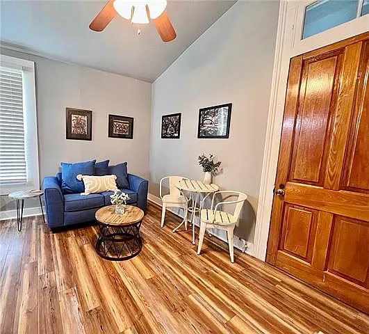 2415 Columbus St #D — Photo 13