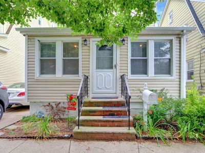 89-10 250th Street, Jamaica, NY, 11426