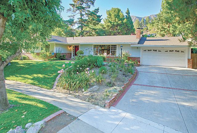 1st image of 5444 La Crescenta Ave