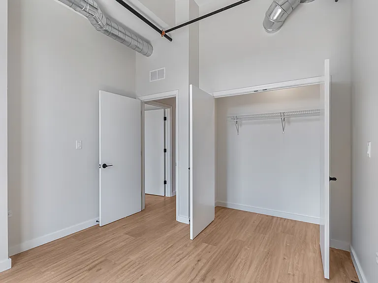 805 N. Milwaukee — Photo 31