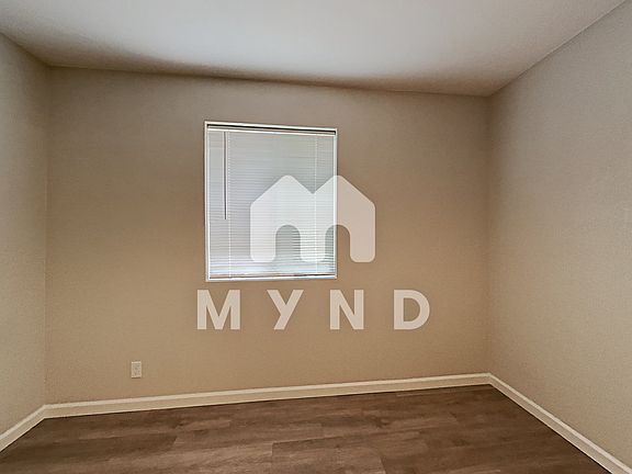 4th image of 1538 W Peoria Ave APT 1