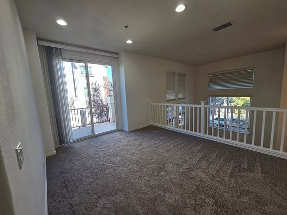 4th image of 2985 1st St Unit 1206