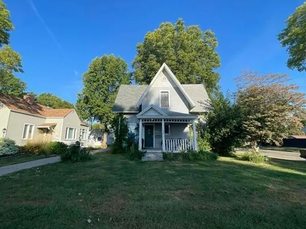 533 N Logan St, Lincoln, IL 62656
