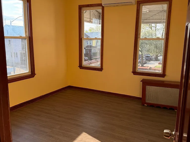 111-03 Rockaway Blvd #2R — Photo 9