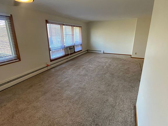 5th image of 914 Grand Ave #13