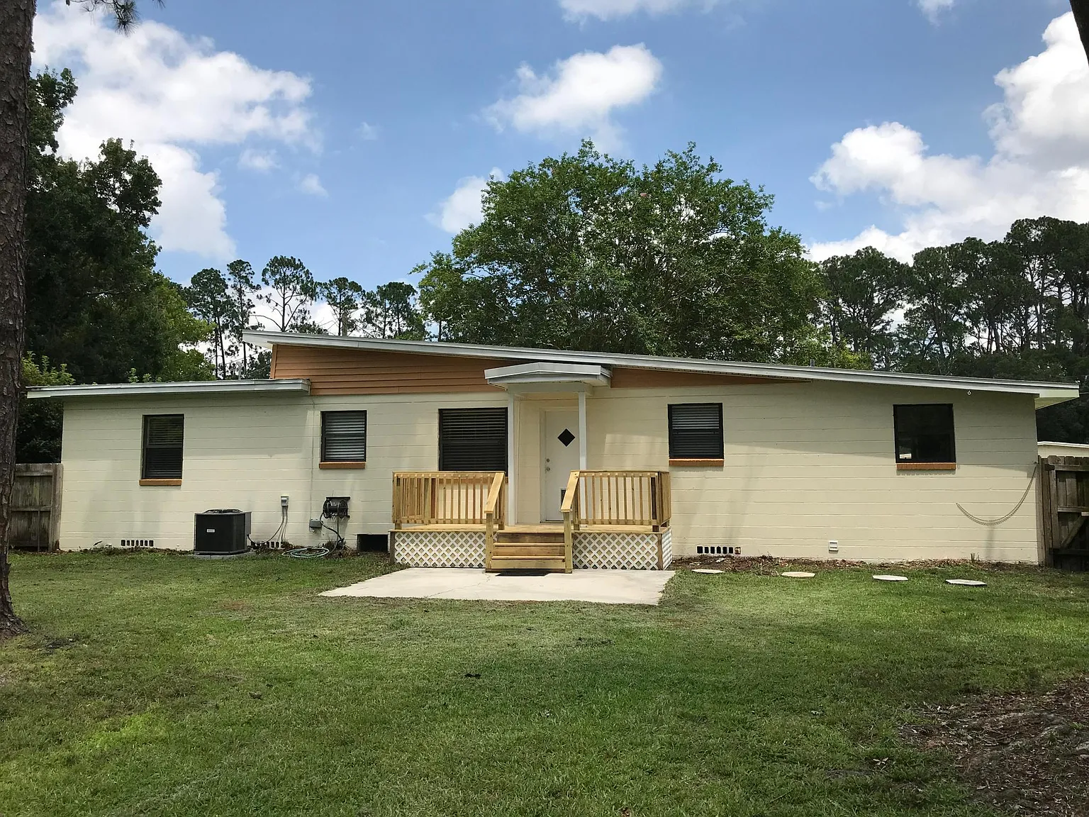 3 bed, 1175 sqft, $1,700 — Photo 4