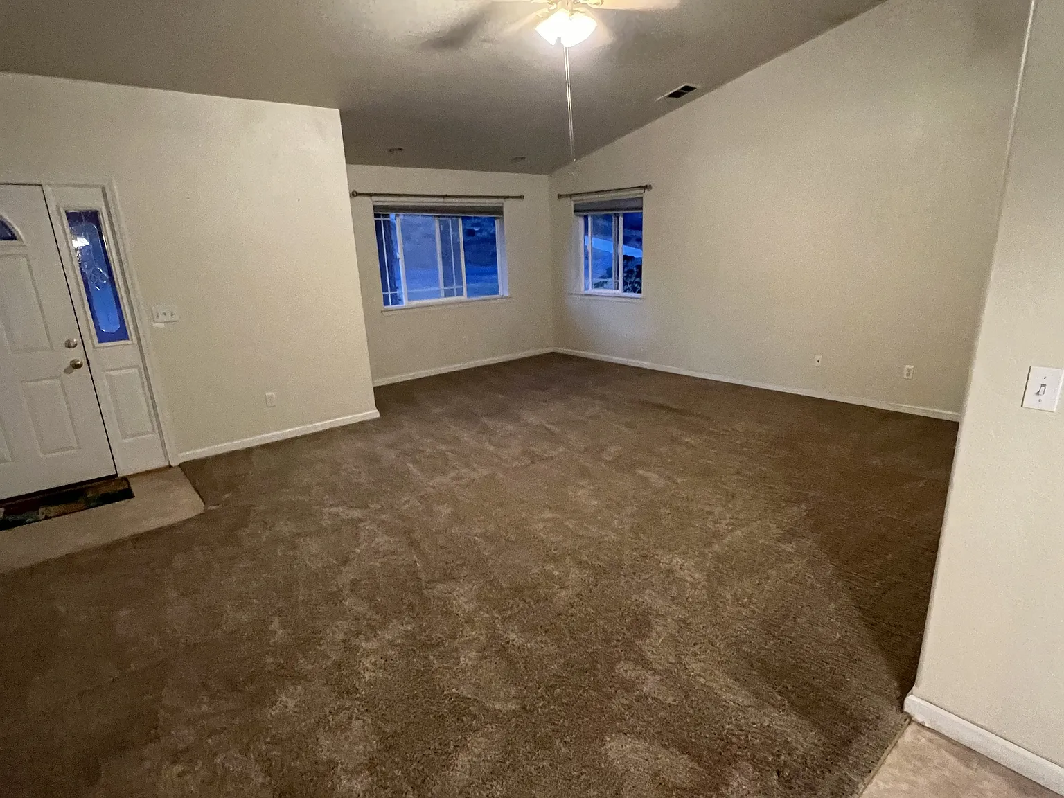 3/2 House in Lake Shastina — Photo 3