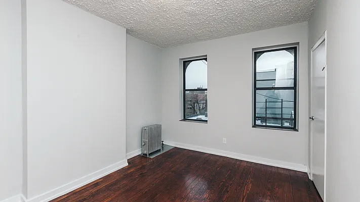 Rented by Compass | media 19