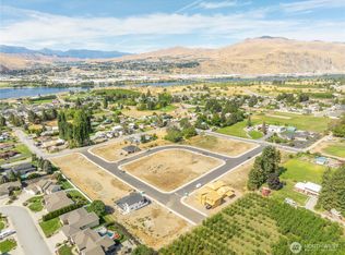 3284 NW Brianna Ave E, East Wenatchee, WA 98802