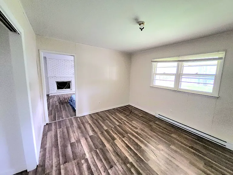 305 Cold Spring Rd — Photo 6