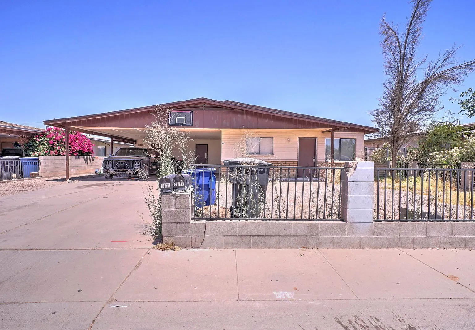 2 bed, 1.0 bath, 804 sqft, $1,500 — Photo 2