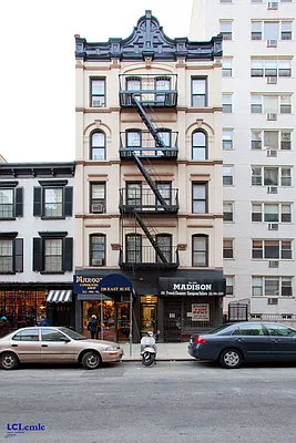 Rented by LC Lemle Real Estate Group | media 19