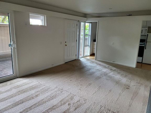 4th image of 2133 Donald Dr APT 1