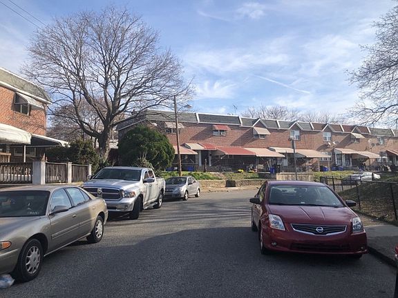 4th image of 6323 Guyer Ave