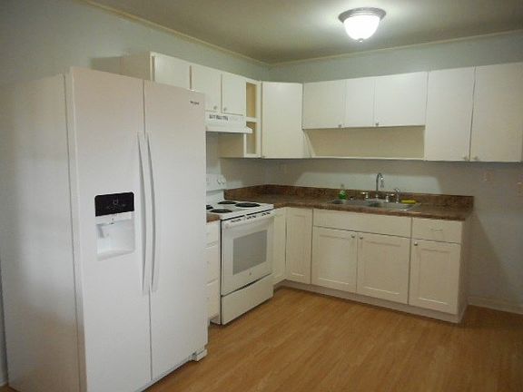 3rd image of 1510 Richmond Dr