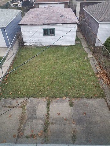 2nd image of 6743 S Winchester Ave