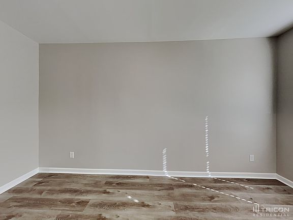 4th image of 645 McCarthy Dr