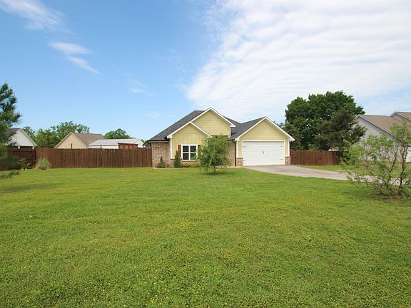 3rd image of 21515 Kayla Ln