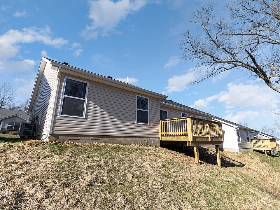 10 E Persimmon Dr, Hamilton, OH 45013 Zillow