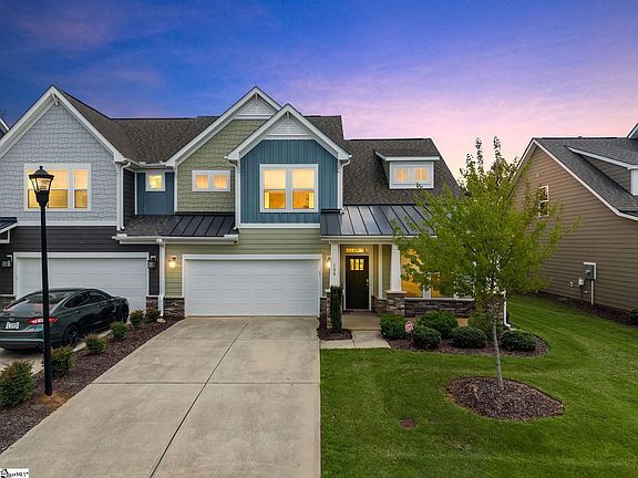 2nd image of 108 Parkland Dr