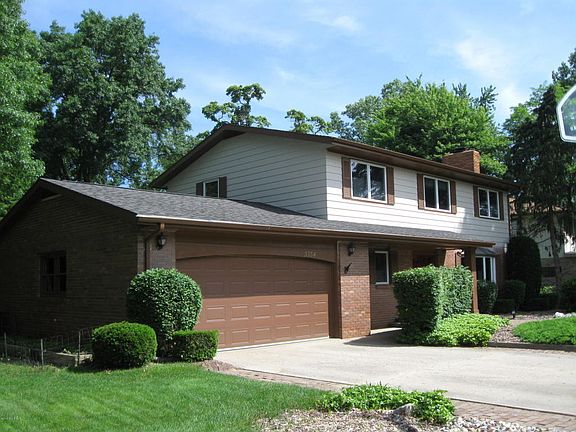 2nd image of 3354 W Valley View Dr