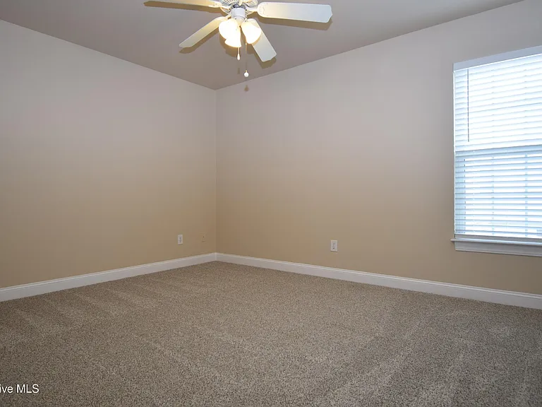 4009 Lucerne Ct #A — Photo 8
