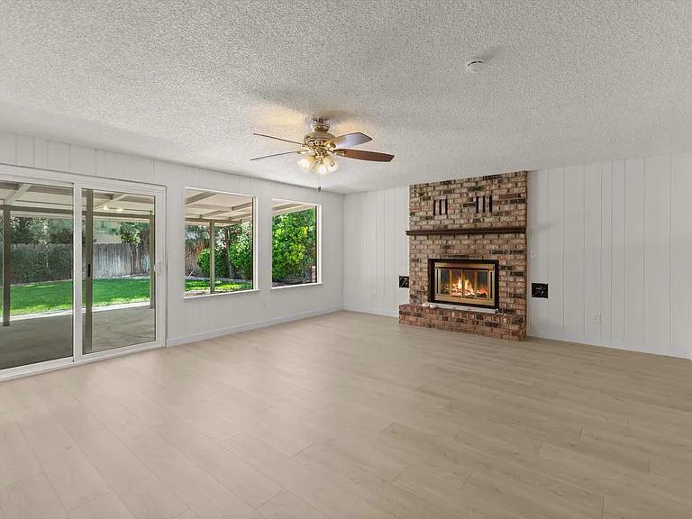 2513 Silver Sage Dr — Photo 13
