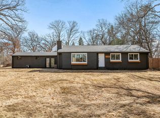 11209 Live Oak Dr, Minnetonka, MN 55305