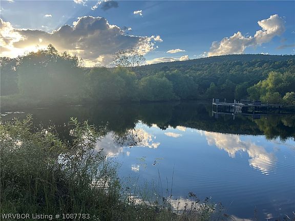 2nd image of 16787 Savage Rd