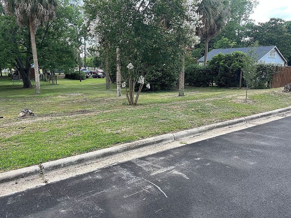 2nd image of 0 N College Ave