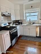 2nd image of 27 High St #B