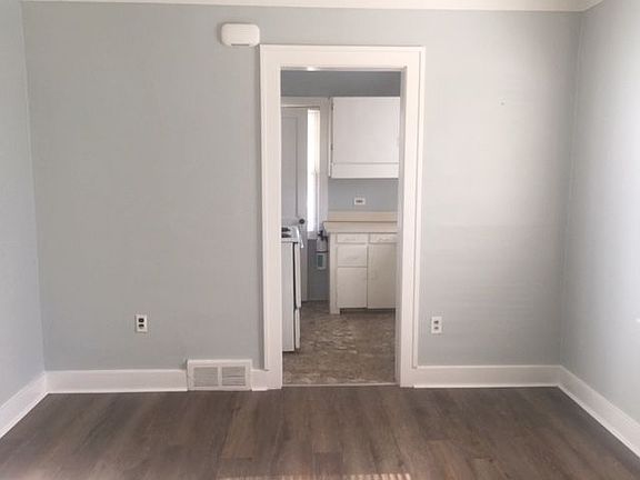 5th image of 27794 Park Ct